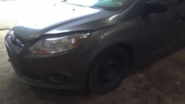 2013 Ford Focus GRAY Photo 4