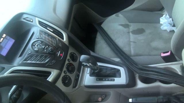 2013 Ford Focus SILVER Photo 3