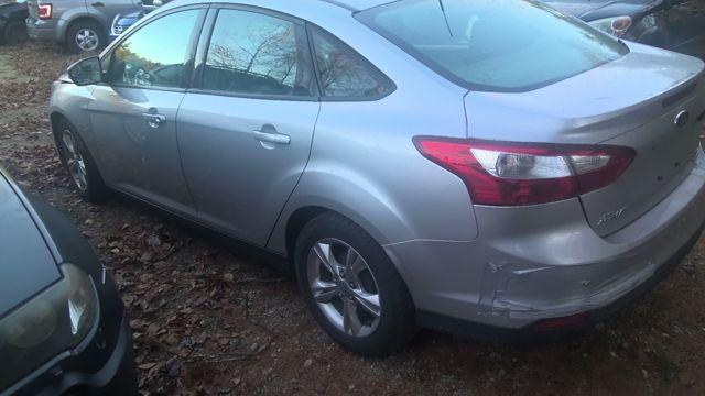 2013 Ford Focus SILVER Photo 6