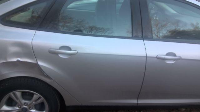2013 Ford Focus SILVER Photo 9