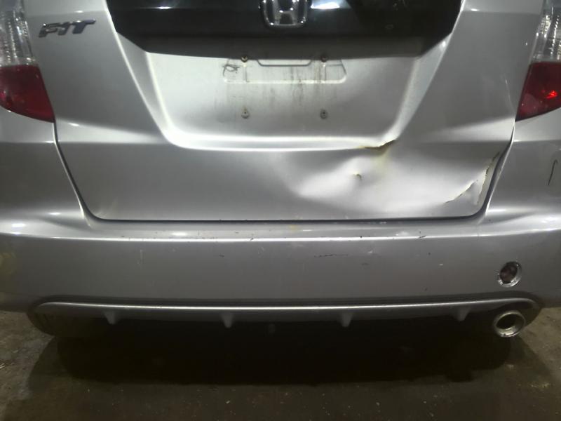 2013 Honda Fit SILVER Photo 10