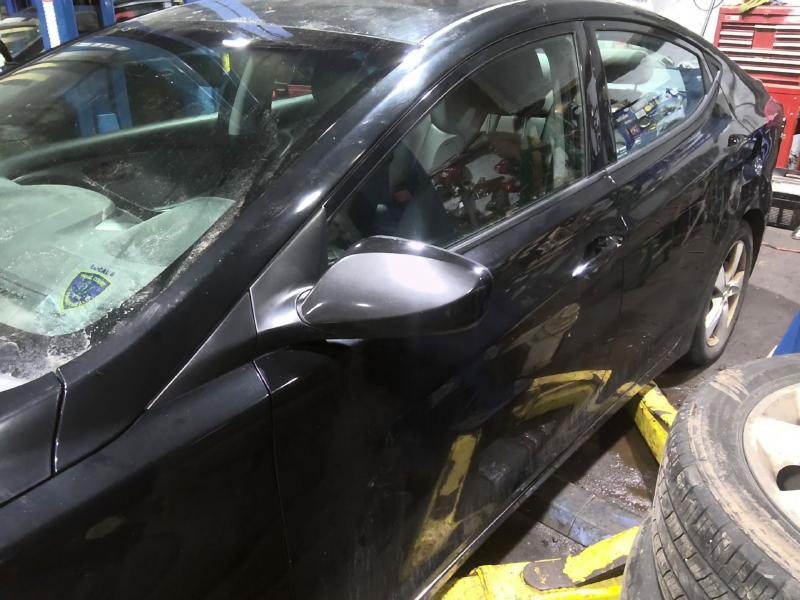 2013 Hyundai Elantra BLACK Photo 10
