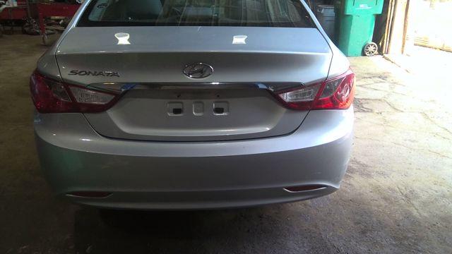 2013 Hyundai Sonata SILVER Photo 12