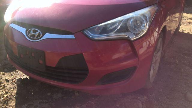 2013 Hyundai Veloster RED Photo 9