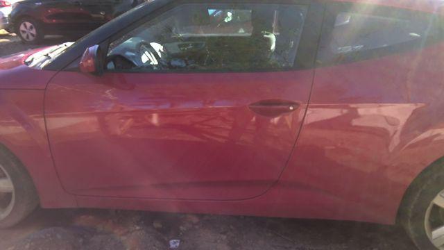 2013 Hyundai Veloster RED Photo 14