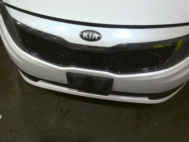 2013 Kia Optima WHITE Photo 10