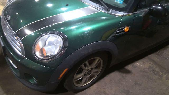 2013 Mini Clubman DARK GREEN Photo 2