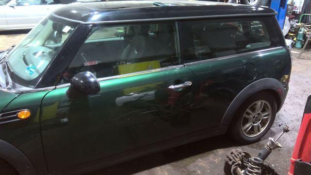 2013 Mini Clubman DARK GREEN Photo 4
