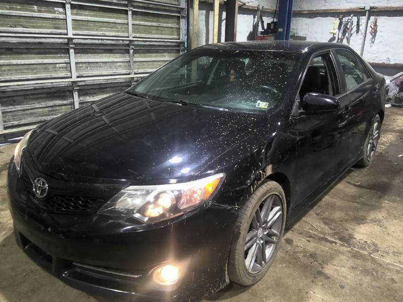 2013 Toyota Camry BLACK Photo 6