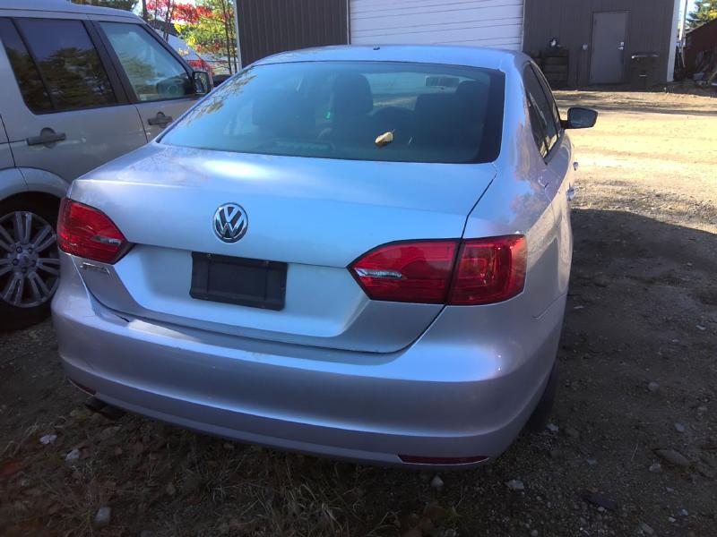 2013 Volkswagen Jetta SILVER Photo 5