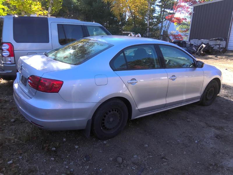2013 Volkswagen Jetta SILVER Photo 6