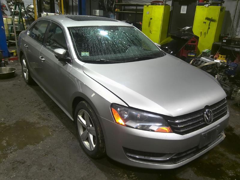 2013 Volkswagen Passat GRAY Photo 3