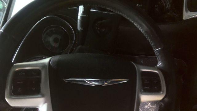 2014 Chrysler 200 SILVER Photo 7
