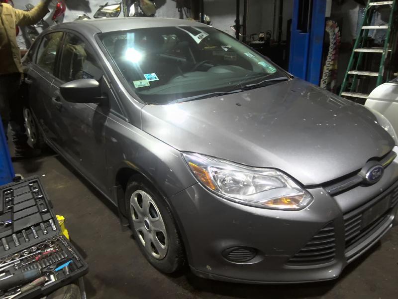 2014 Ford Focus GRAY Photo 7