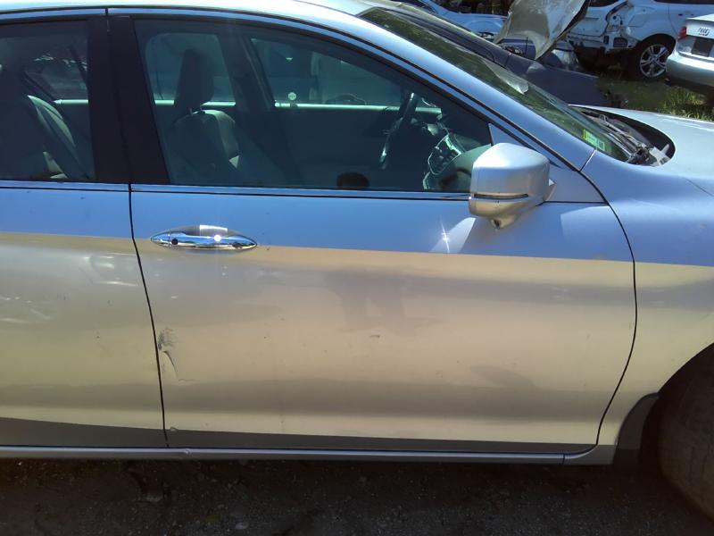 2014 Honda Accord SILVER Photo 2