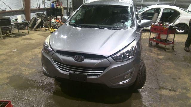 2014 Hyundai Tucson SILVER Photo 4
