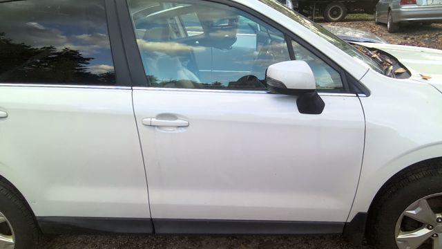 2014 Subaru Forester white Photo 2