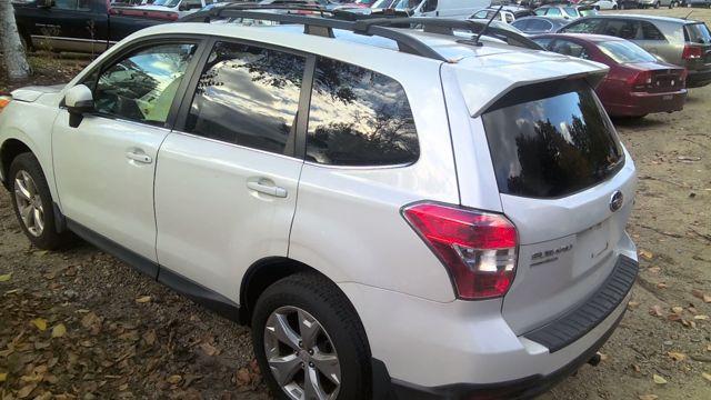 2014 Subaru Forester white Photo 15