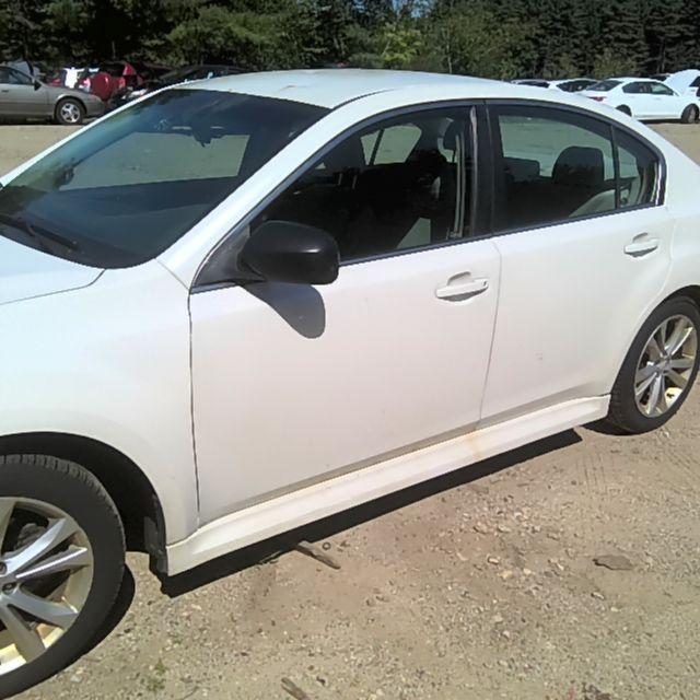 2014 Subaru Legacy WHITE Photo 4