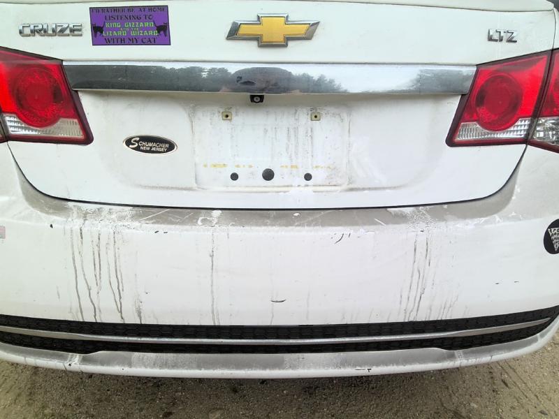 2015 Chevrolet Cruze WHITE Photo 10