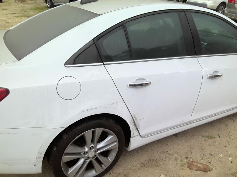 2015 Chevrolet Cruze WHITE Photo 13