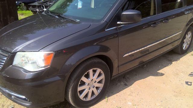 2015 Chrysler Town & Country GRAY Photo 2