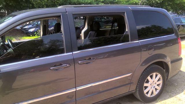 2015 Chrysler Town & Country GRAY Photo 6