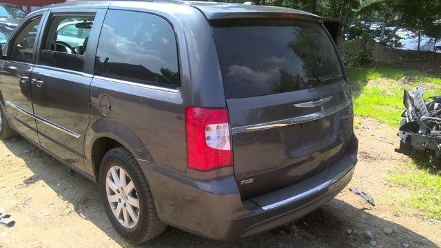 2015 Chrysler Town & Country GRAY Photo 10
