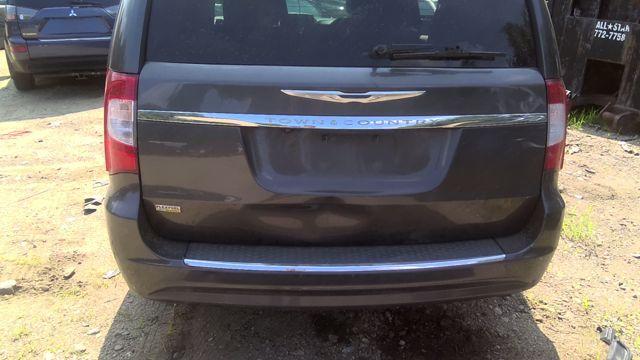 2015 Chrysler Town & Country GRAY Photo 12