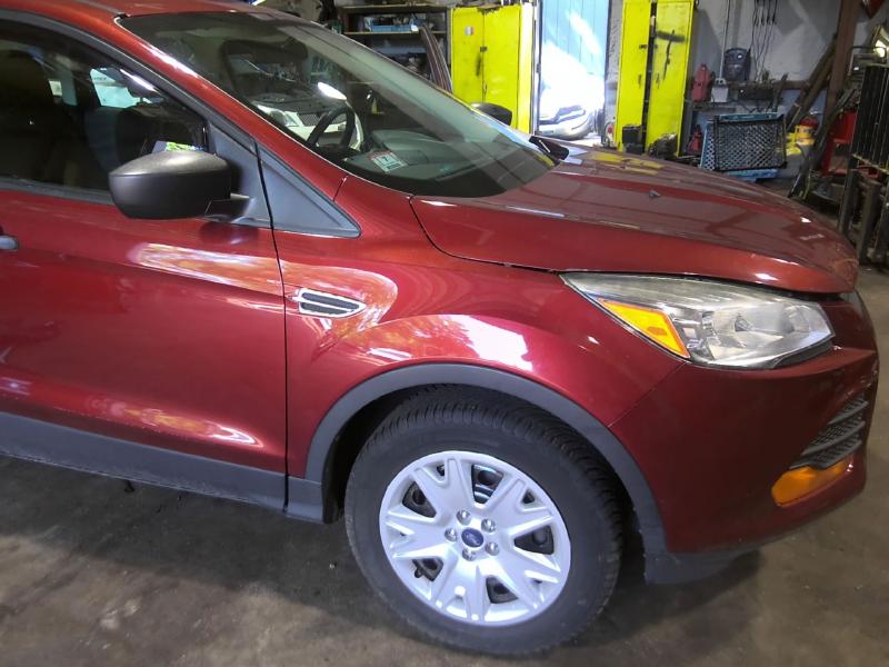 2015 Ford Escape RED Photo 5