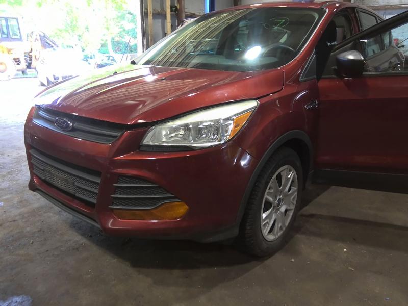 2015 Ford Escape RED Photo 8