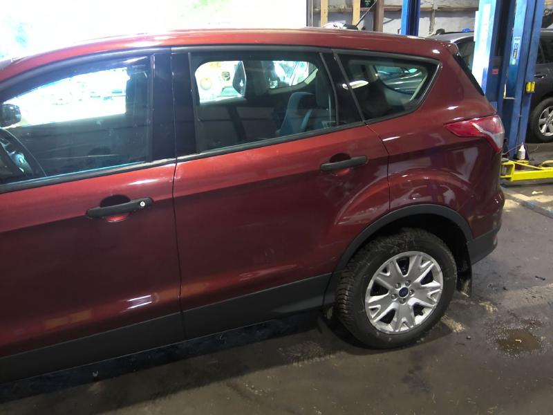 2015 Ford Escape RED Photo 12