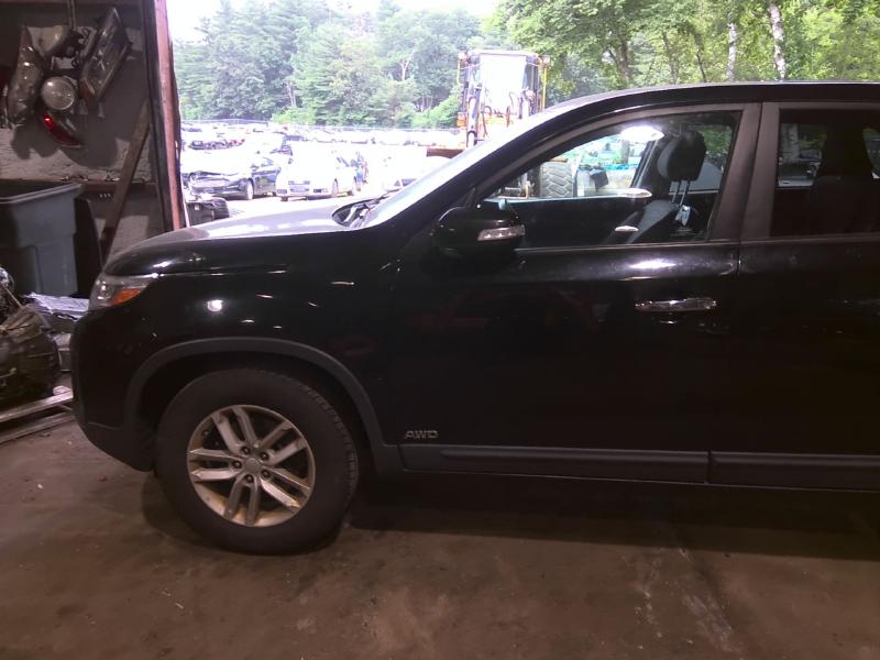 2015 Kia Sorento BLACK Photo 8