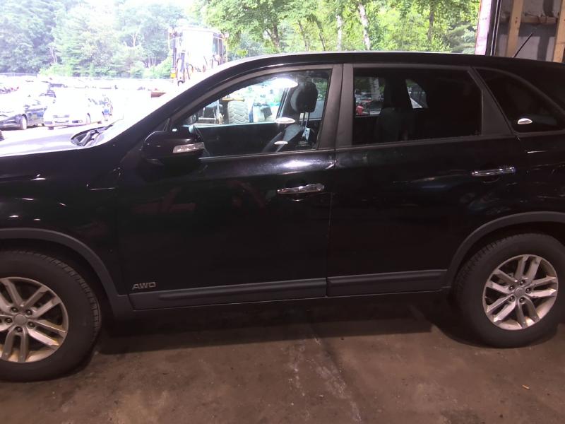 2015 Kia Sorento BLACK Photo 9