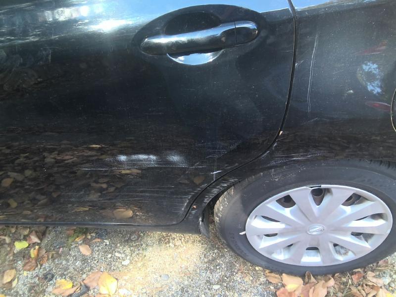 2015 Nissan Versa BLACK Photo 4