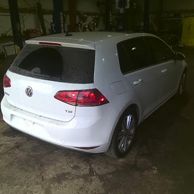 2015 Volkswagen Golf WHITE Photo 11