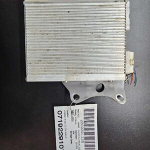 06 07 TOYOTA HIGHLANDER Audio & Visual Equip.(radio) Amplifier 6 Disc Cd